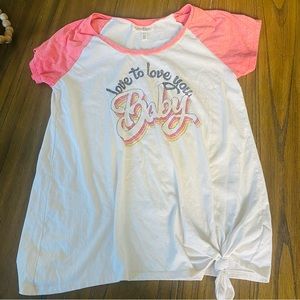 Jessica Simpson maternity T-shirt